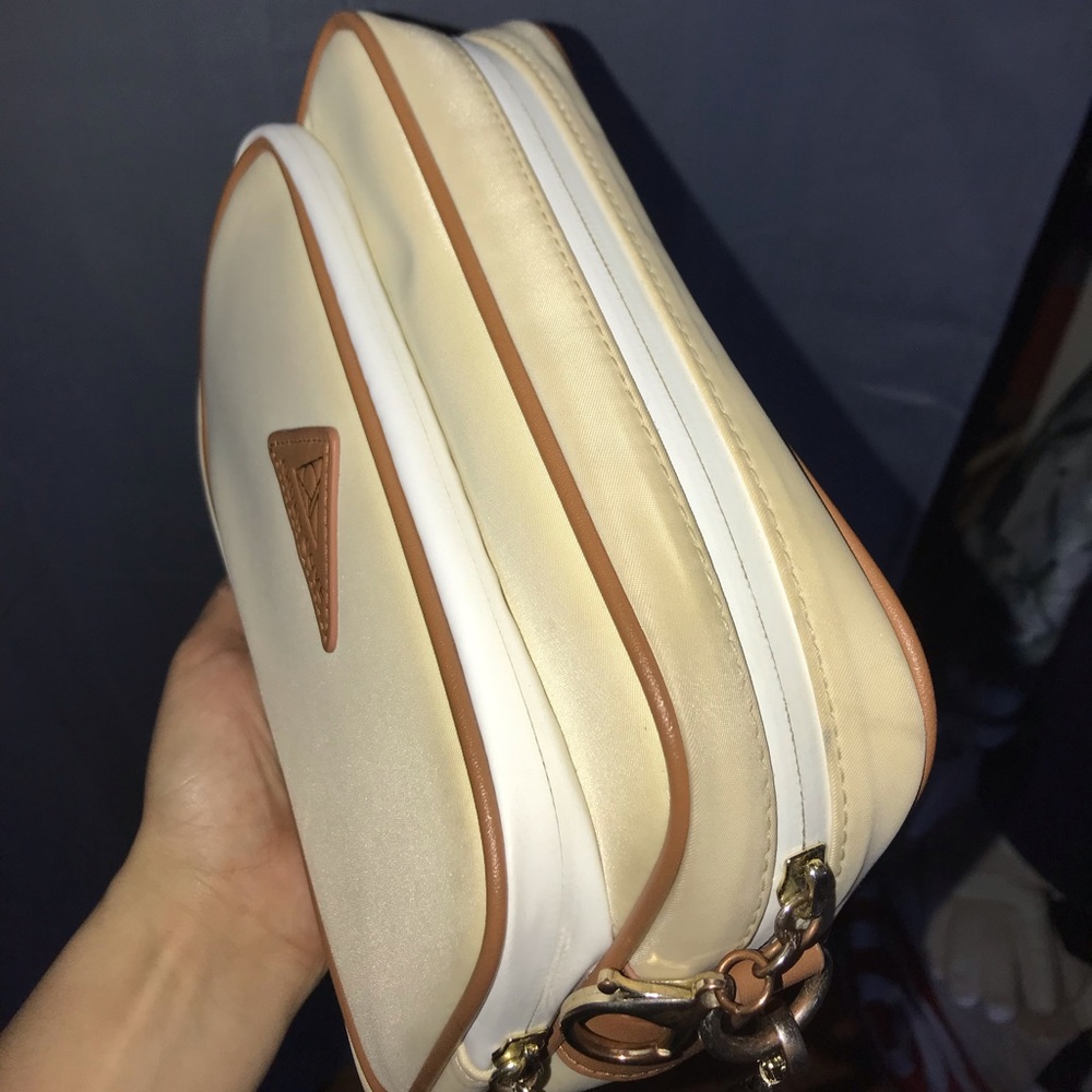 Arden Cove Crossbody Bag - Picture 6 of 6